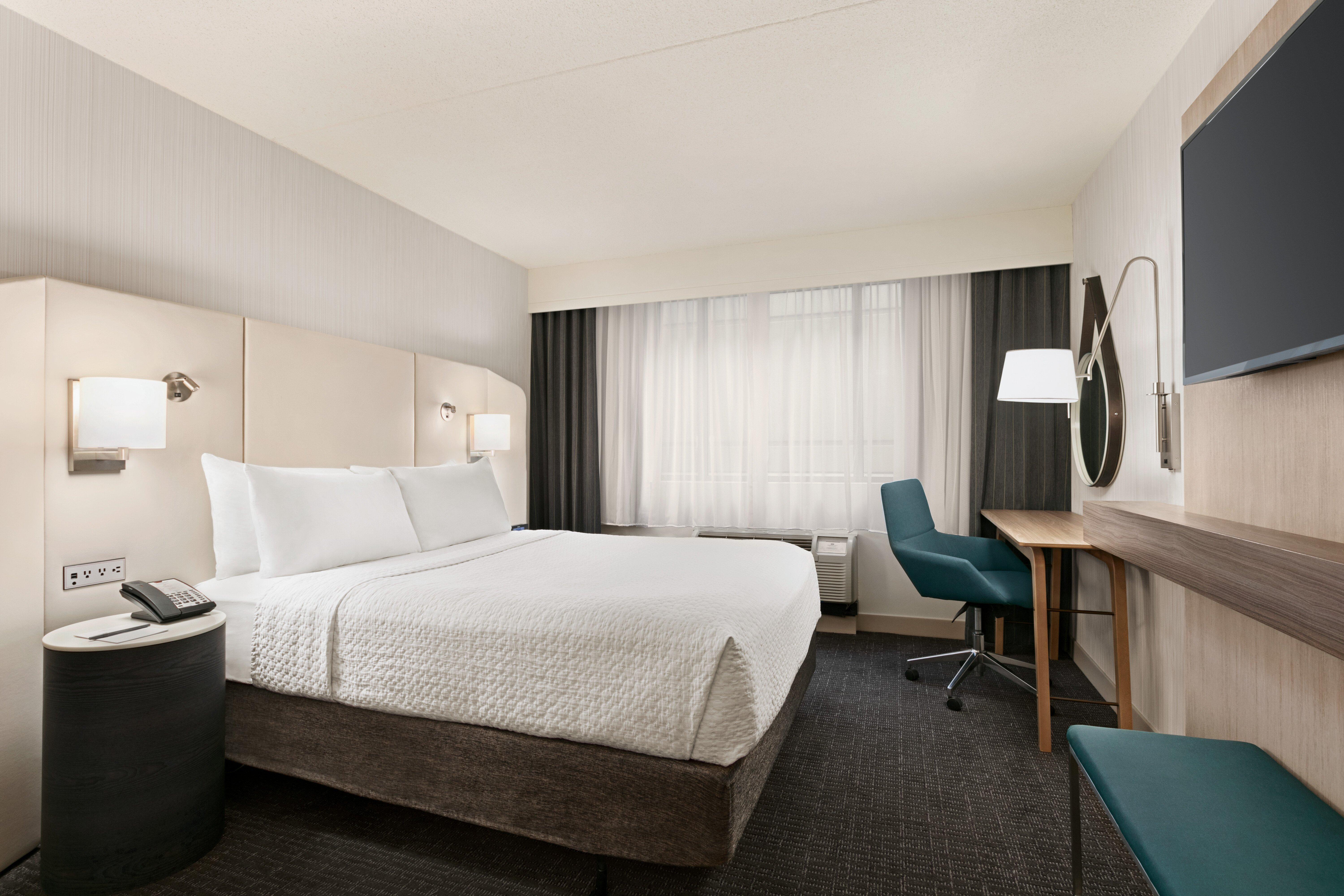 Hotel Crowne Plaza Philadelphia King Of Prussia Exterior foto